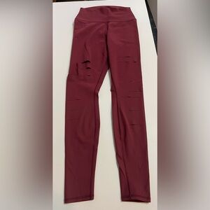 ALO Yoga distressed Leggings. Maroon/wine color sz M